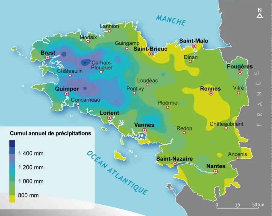 Carte des précipitations en Bretagne, France.